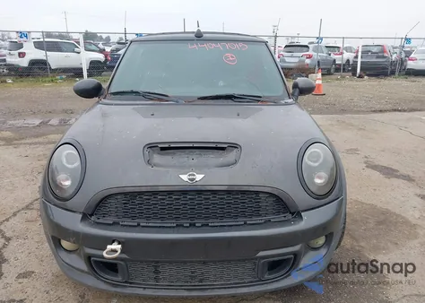 2011 Mini Cooper S from USA, damaged, VIN WMWZP3C56BTX83111